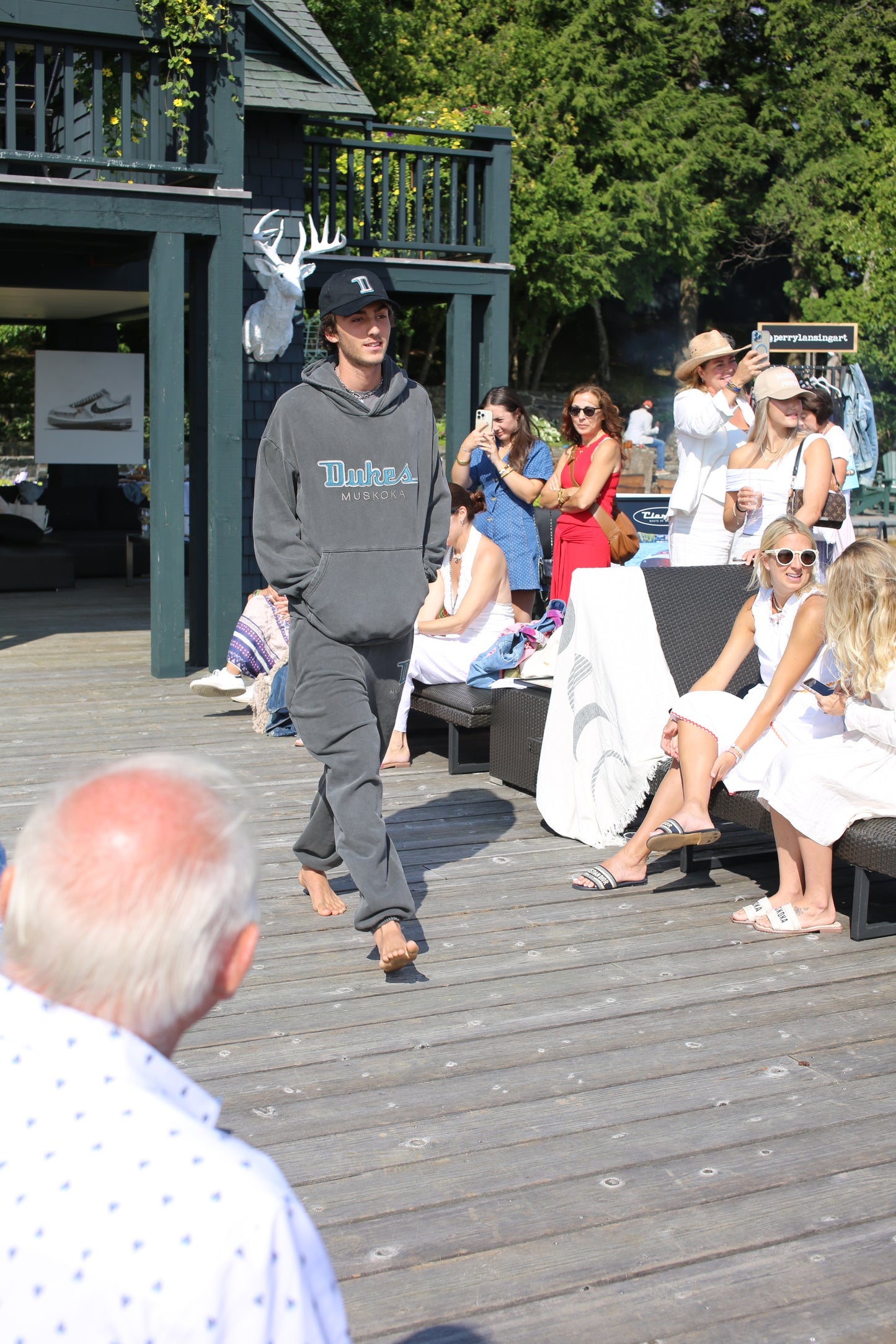 Duke's Muskoka Hoodie Black Sand